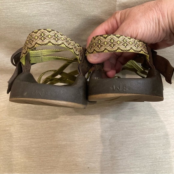 CHACO Sz 8 Kaleidoscope Double Strap Vibram Sole Wrap Toe Pull  Closure Sandals - Picture 6 of 10